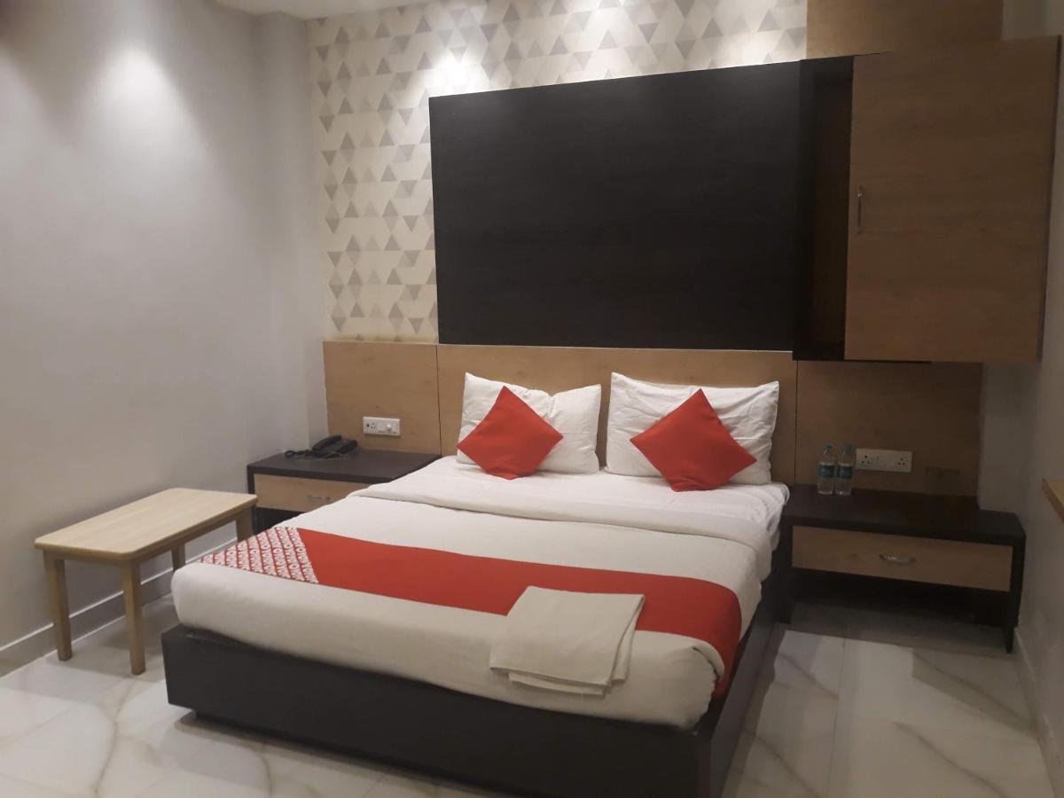 Hotel Megha Inn Lucknow Esterno foto