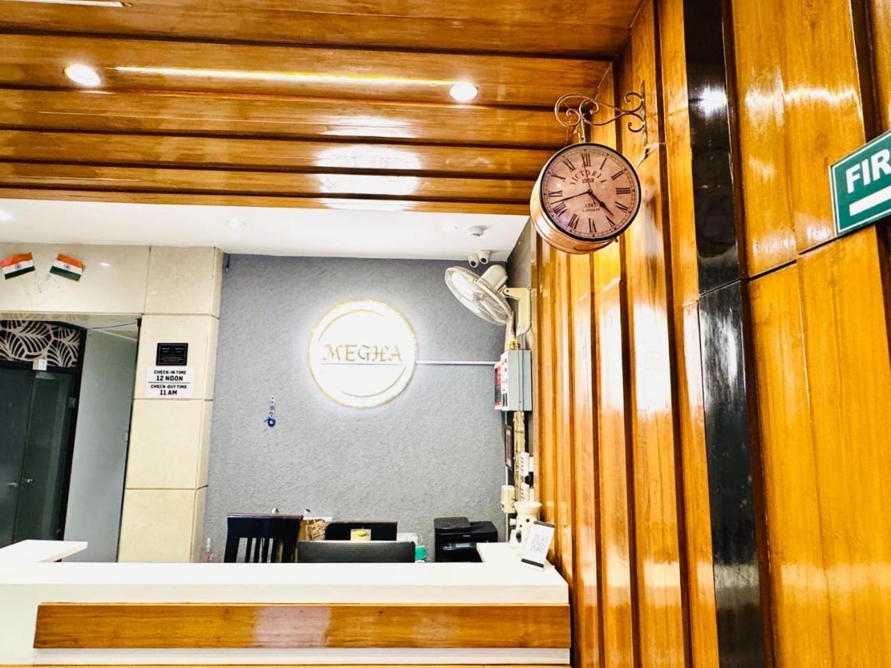 Hotel Megha Inn Lucknow Esterno foto