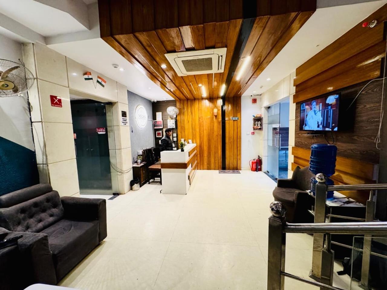 Hotel Megha Inn Lucknow Esterno foto