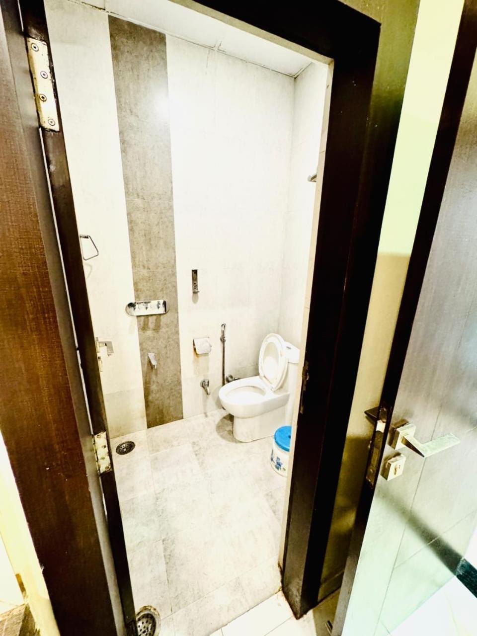Hotel Megha Inn Lucknow Esterno foto